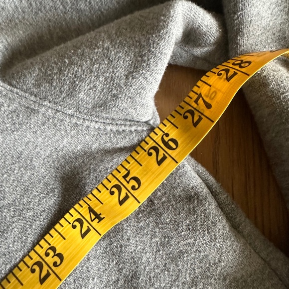 Wild Fable Cropped Hooded Sweatshirt in Heather Gray - Picture 5 of 8